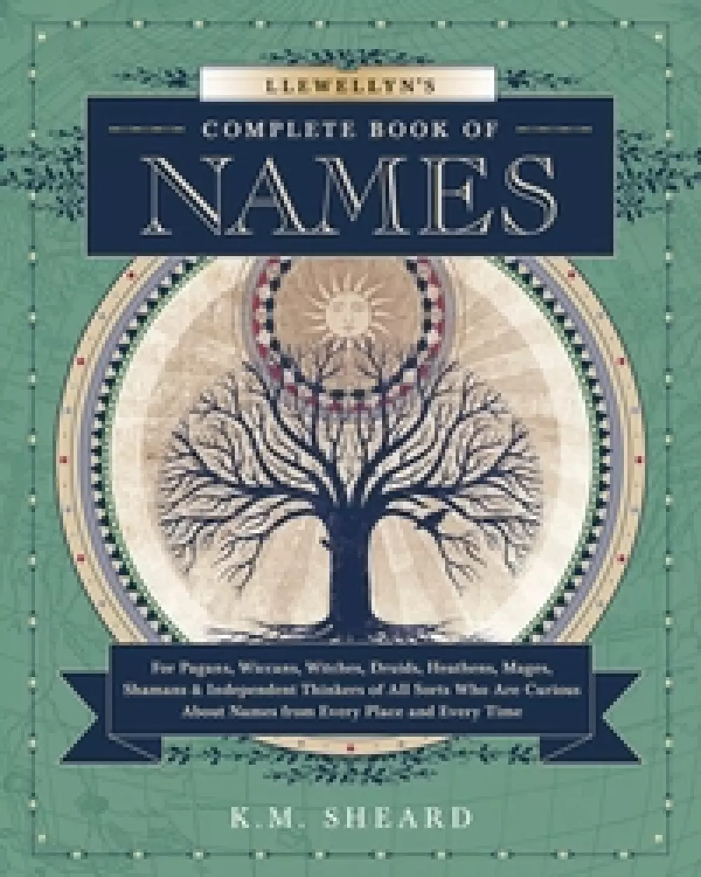 Llewellyn's complete book of names, Bøker, Psykologi & relasjoner, Names from every place and every time. 780 p.