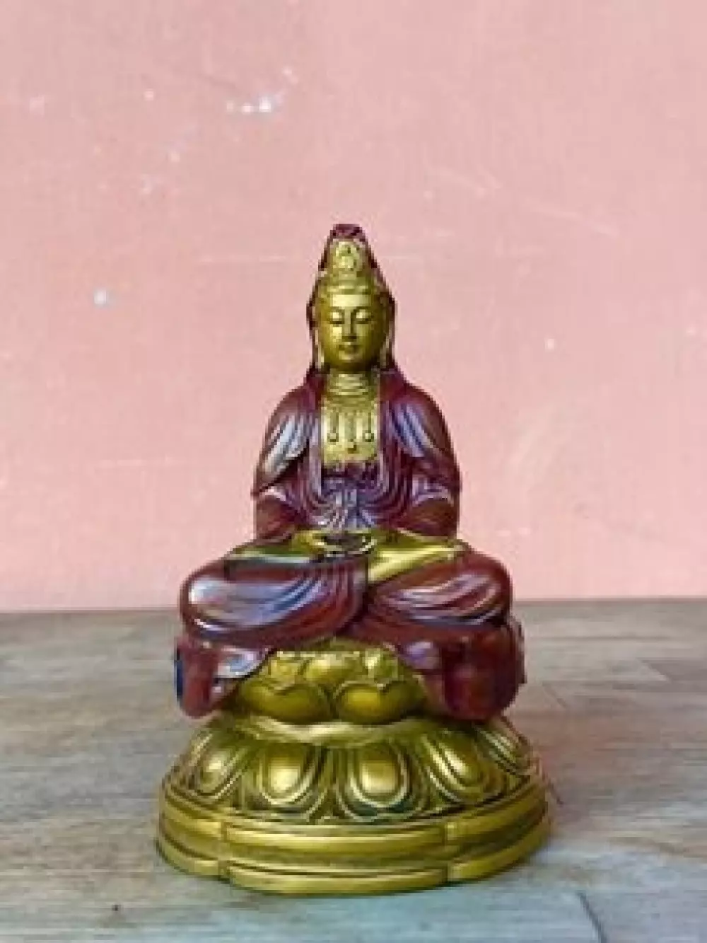 Kuan Yin - sittende 11 cm, Hjem & interiør, Statuer & figurer