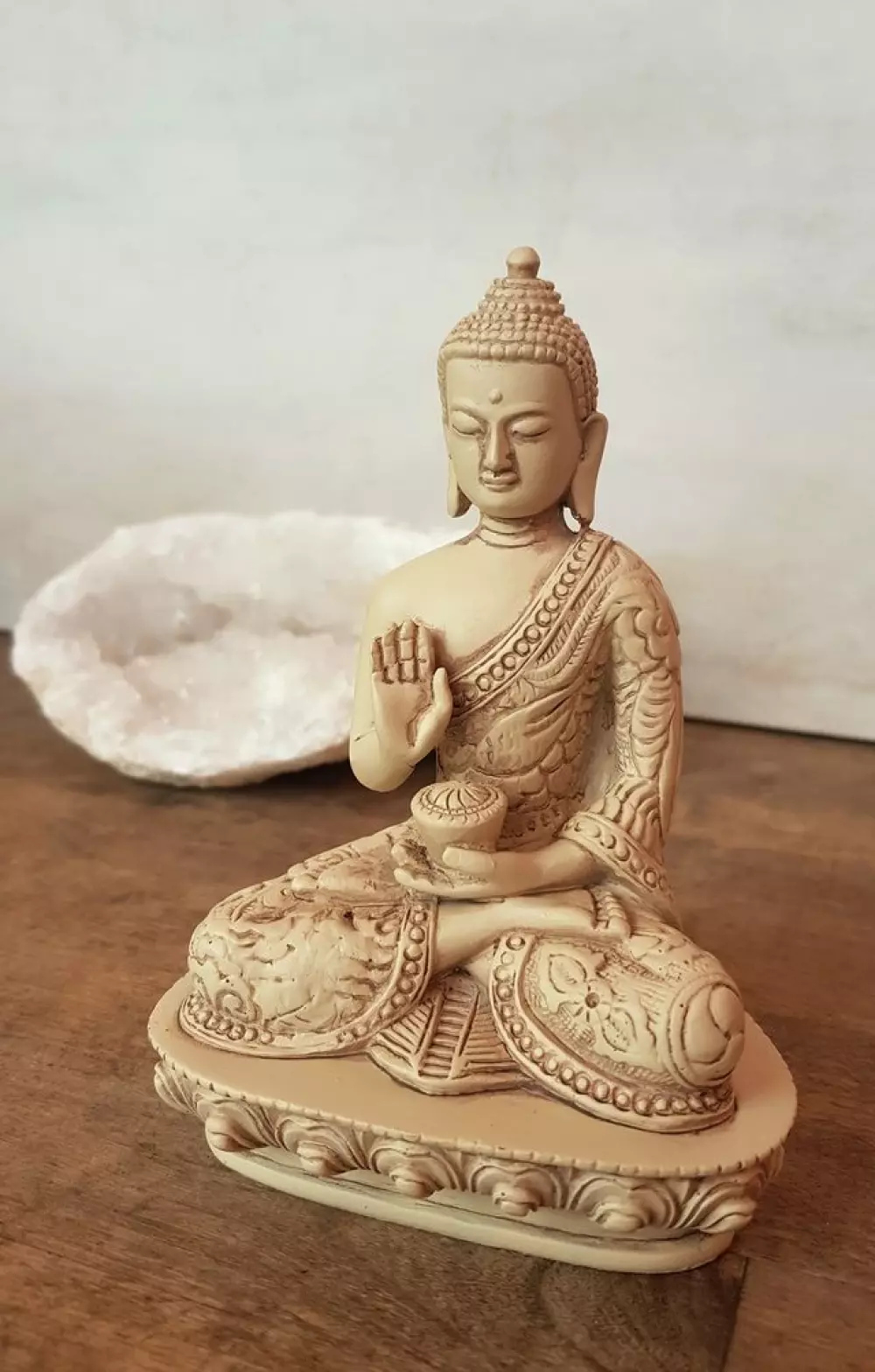 Buddha dispelling fear - 13 cm, Hjem & interiør, Statuer & figurer