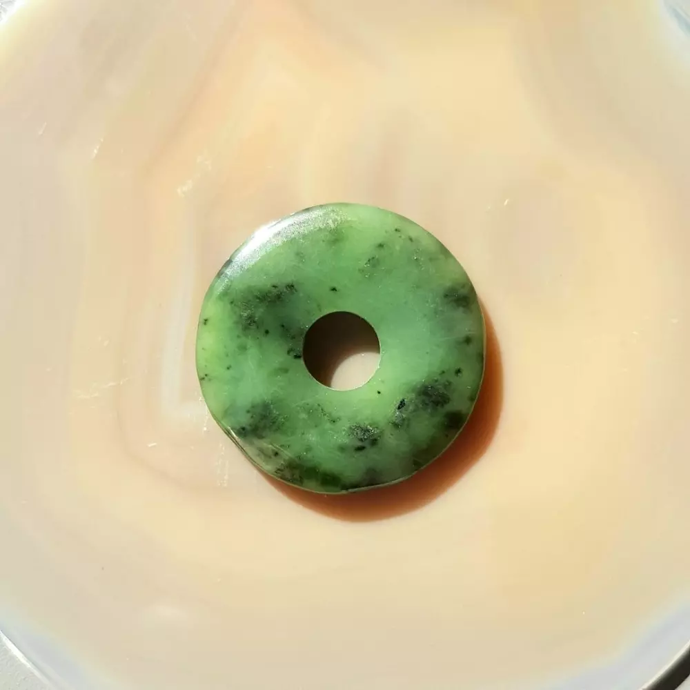 Krystallskive - jade nefritt 30mm Donut Nephrit-Jade 30mm 0411600300 Krystaller & smykker Krystallsmykker