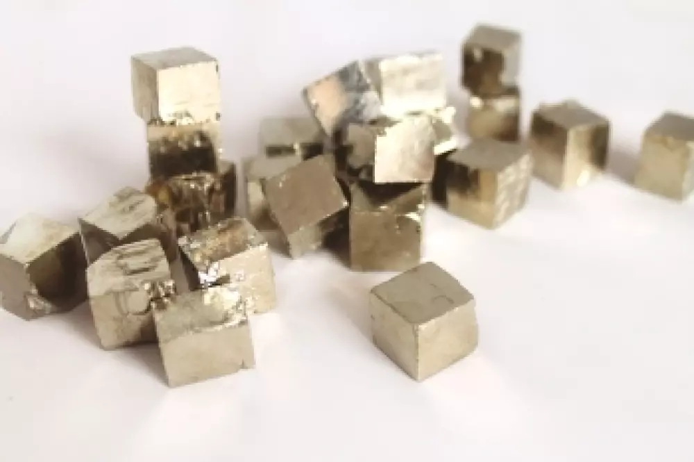 Pyrittkube - medium, Krystaller & smykker, Krystaller, 10-15 mm.