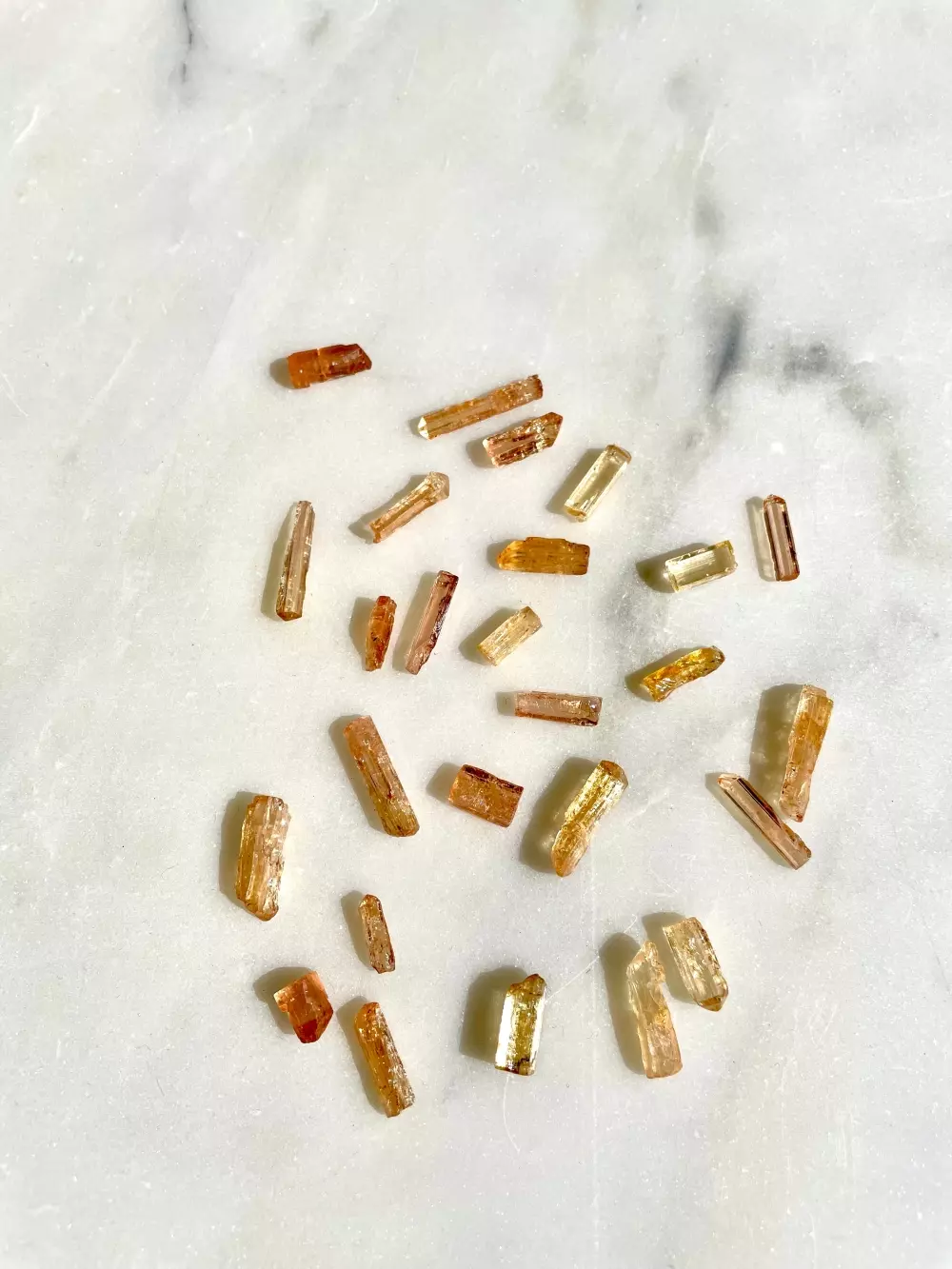 Gul/imperial topas rå - liten, Krystaller & smykker, Krystaller, Ca. 1-1,5cm