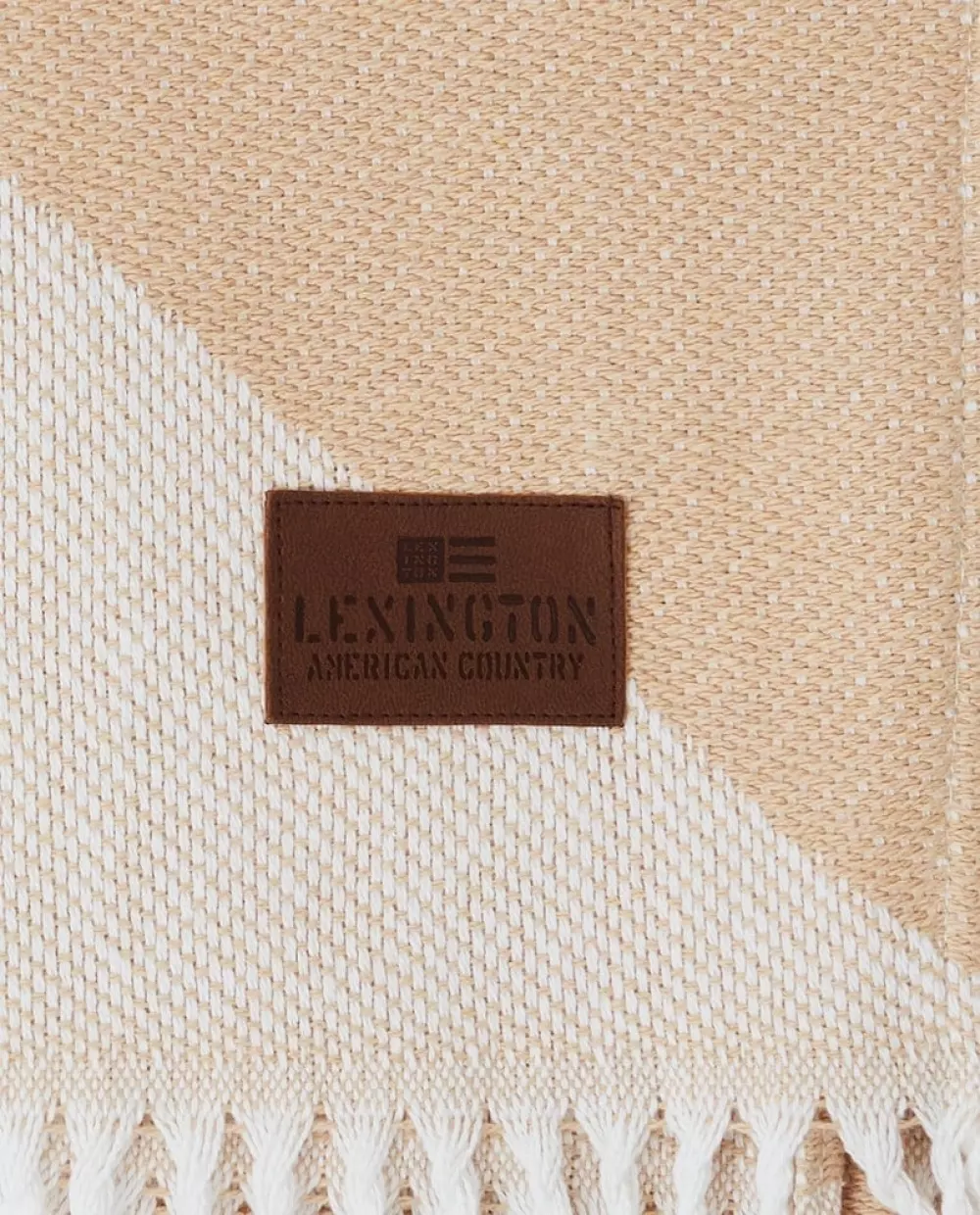 Lexington Icons Pledd Med Logo Beige/Hvit, 7321301612413, 100040112600-TH10, Tekstil, Pledd, Lexington, Recycled Cotton Logo Throw
