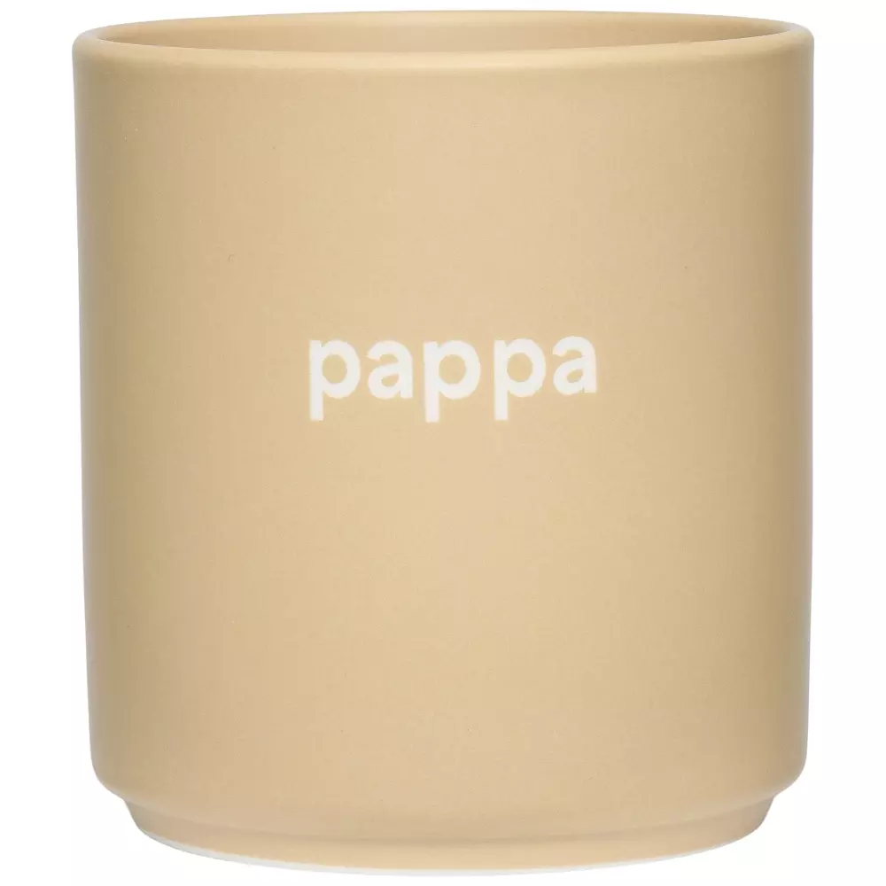 Design Letters VIP Favourite Cup - Pappa, 5710498197803, 10101002BEIGEPAPPA, Kjøkken, Krus og Skåler, Design Letters, VIP Favourite cup - DAD Collection