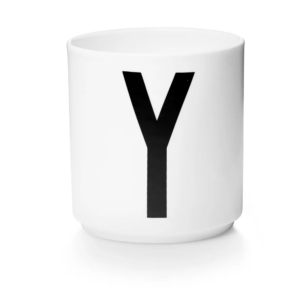 Design Letters Hvit Kopp Y, 5710498720247, 10201000Y, Kjøkken, Krus og Skåler, Design Letters, Personal Porcelain cup White A-Z