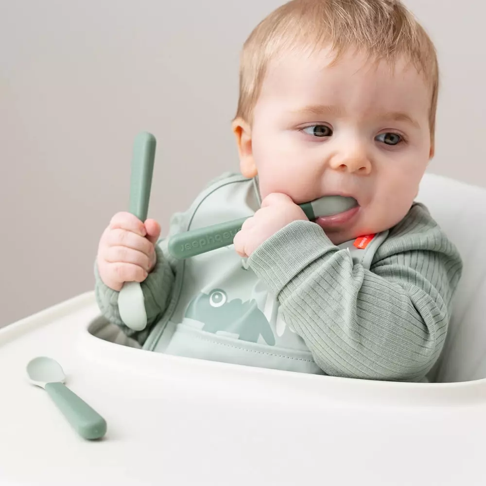 Foodie Easy-Grip Babyskje Grønn, 5712643053828, 1146513, Kjøkken, Barn, Done by Deer, Foodie easy-grip baby spoon 3-pack Green