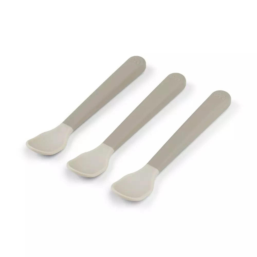 Foodie Easy-Grip Babyskje Sand, 5712643053460, 1146519, Kjøkken, Barn, Done by Deer, Foodie easy-grip baby spoon 3-pack Sand