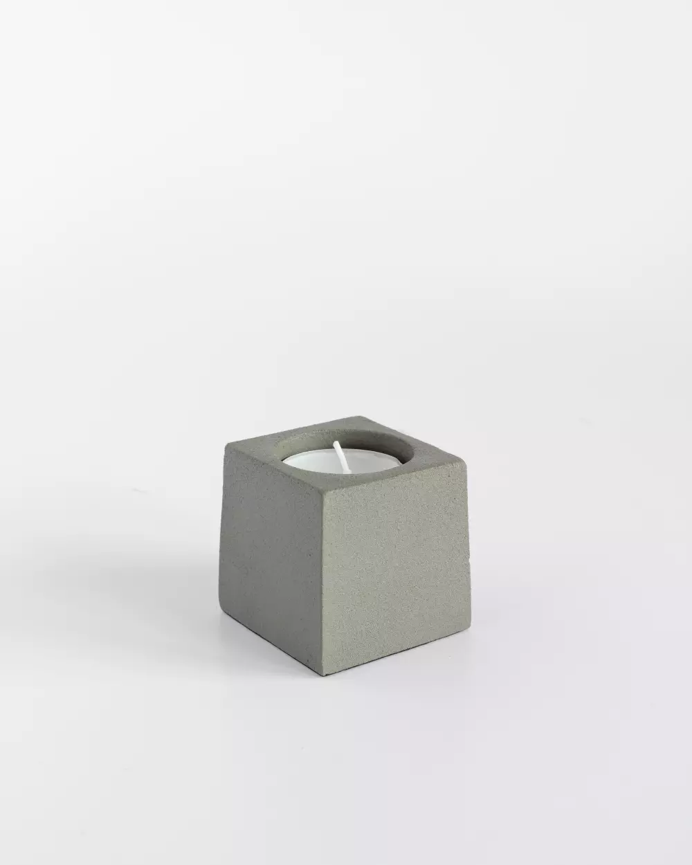 Cube T-lysholder 5cm Oliven, 7072347170459, 17045, Interiør, Telysholdere, Coming Home, Cube t-lysholder 5x5x6cm oliven