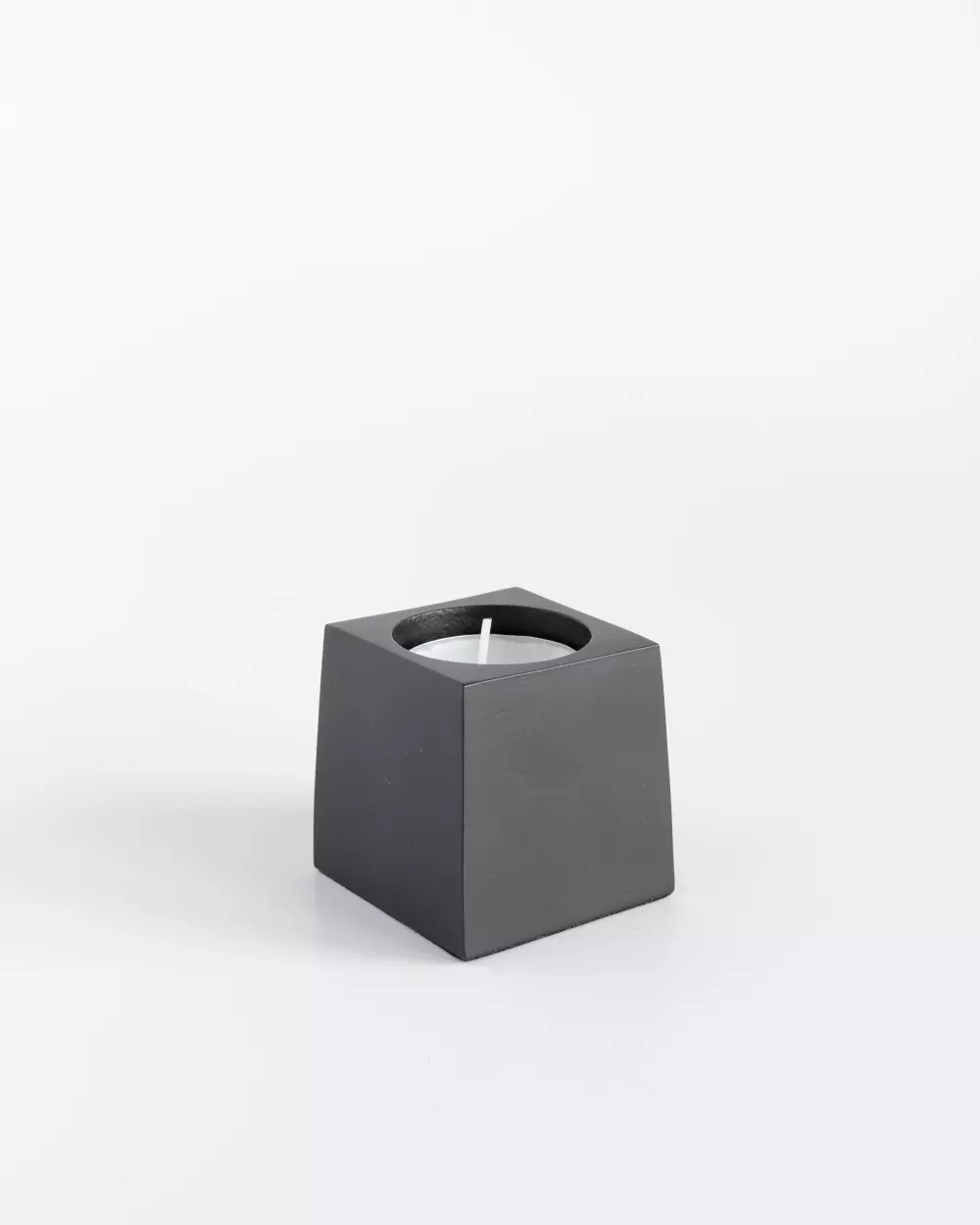Cube T-lysholder 5cm Sort, 7072347190075, 19007, Interiør, Telysholdere, Coming Home, Cube t-lysholder 5x5x6cm sort
