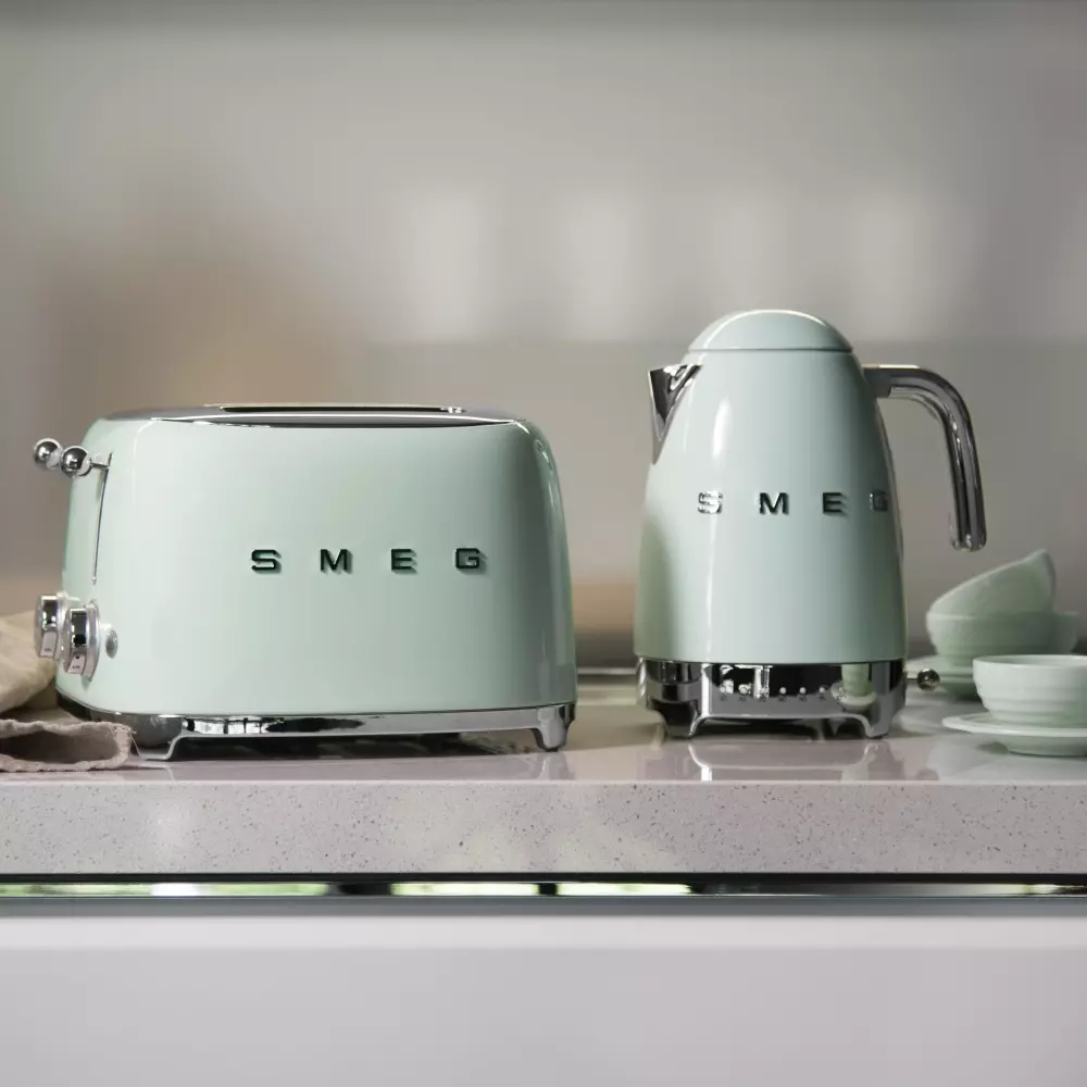 Smeg Brødrister 2000W Pastellgrønn, 8017709263386, 46180188, Kjøkken, Elektrisk, Smeg, Modern House, Smeg Brødrister kva. 4x pastellgrønn