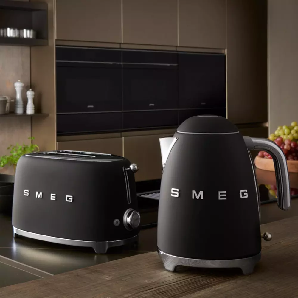 Smeg Brødrister 950W Matt Svart, 8017709290757, 46192188, Kjøkken, Elektrisk, Smeg, Modern House, Smeg Brødrister 950W 2x svart matt