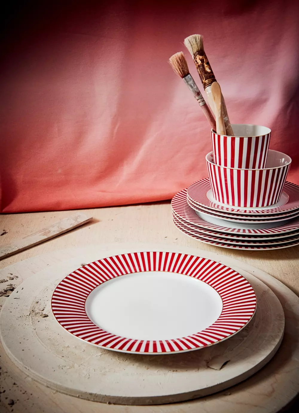 Plate Royal Stripes Dark Pink 21cm