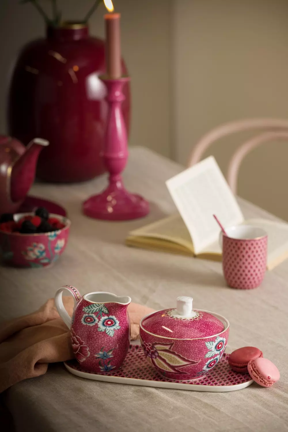 Sugar Bowl Flower Festival Dark Pink 300ml, 8720812327745, 51.008.042, Kjøkken, Serviser, Pip Studio, New Edition Home bv