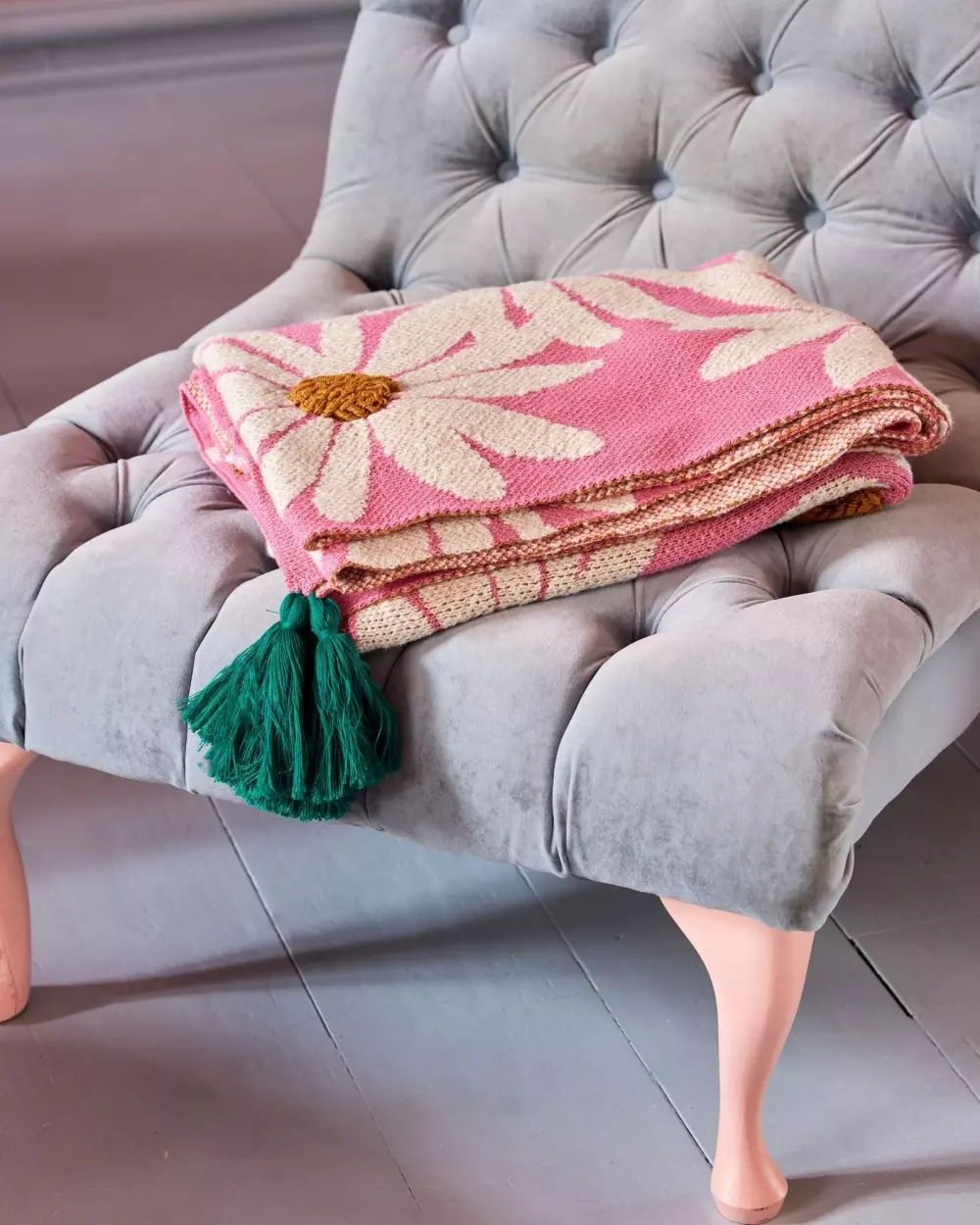 Strikket Pledd Rosa Med Blomster, 5708315258691, BLCOT-FLOWI, Tekstil, Pledd, Rice, Knitted Blanket in Pink with Embossed Flowers and Green Tassels