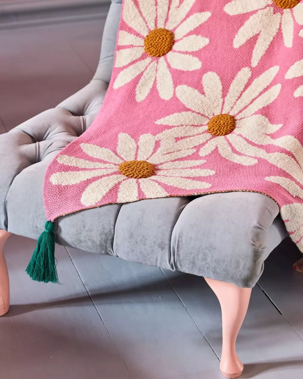 Strikket Pledd Rosa Med Blomster, 5708315258691, BLCOT-FLOWI, Tekstil, Pledd, Rice, Knitted Blanket in Pink with Embossed Flowers and Green Tassels