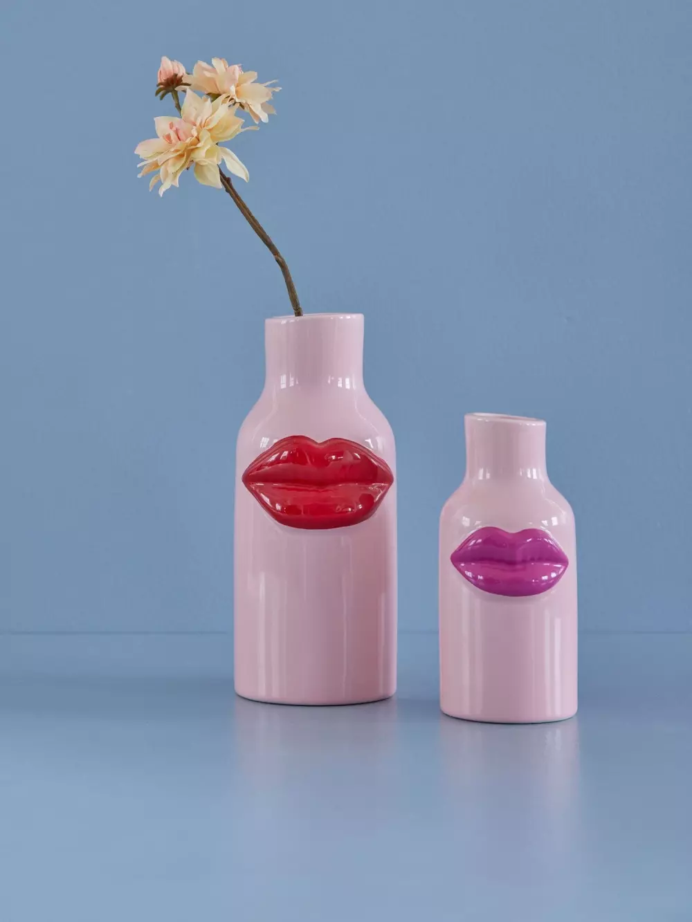 Red Lips Vase H20, 5708315203479, CEVAS-SLIP, Interiør, Vaser, Rice, Ceramic Vase with Fuchsia Lips - Small