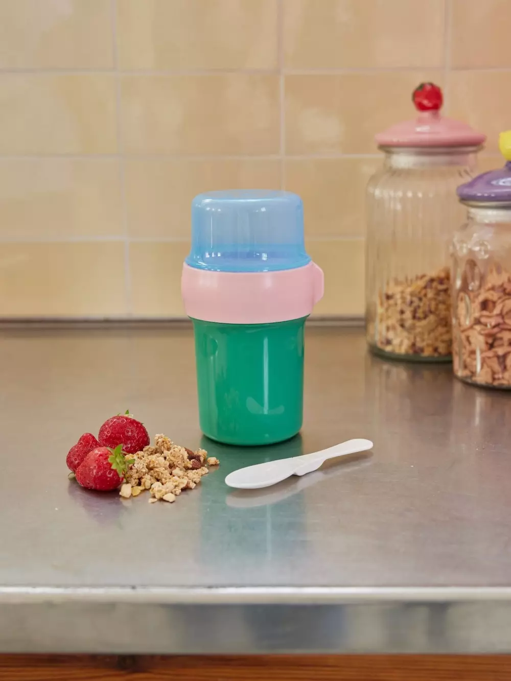 Snack Container Grønn, 5708315248982, FBOX-TOGOG, Kjøkken, Matbokser, Rice, Granola Container Color Green 400 ml/Lid in Blue 250 ml