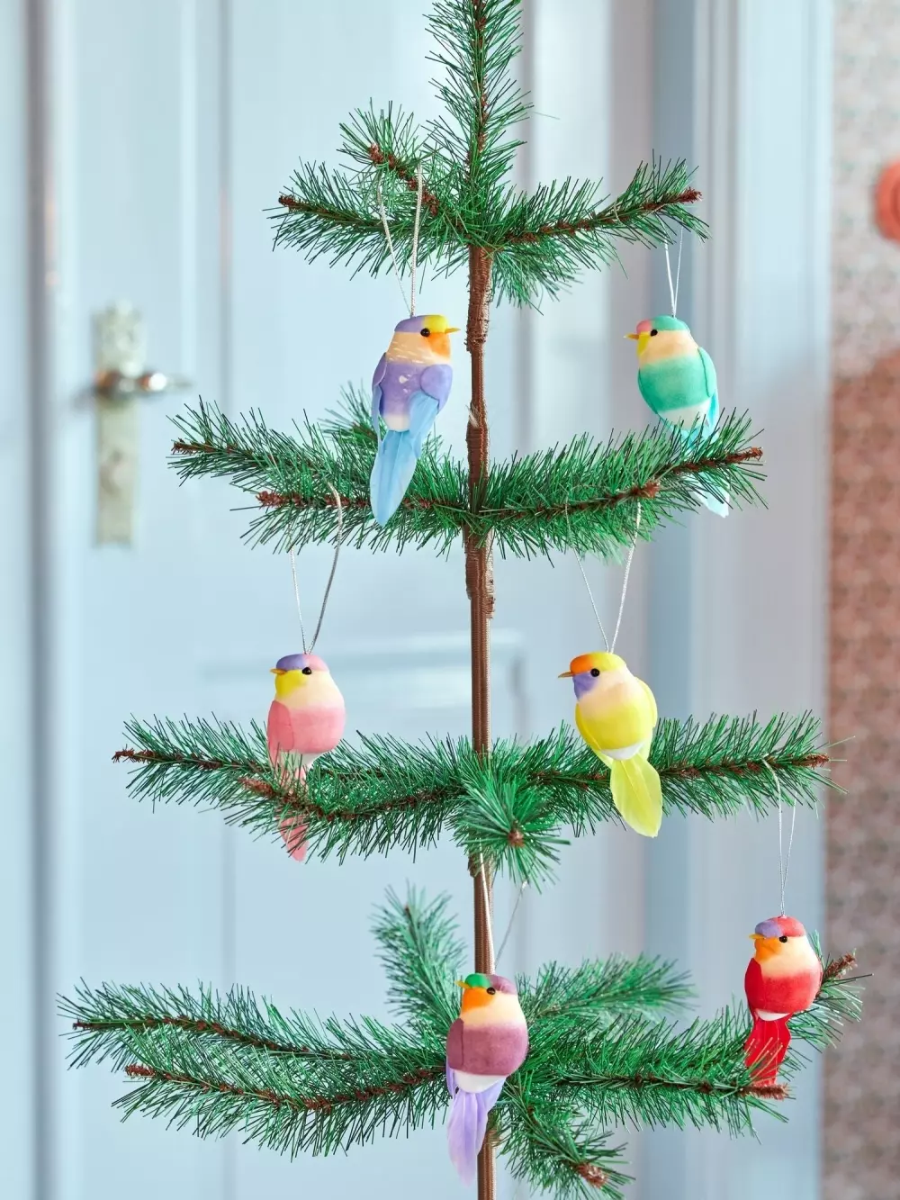 Fugler Dekor Hengende 6pk, 5708315260182, HABIR-SXC, Interiør, Figurer og Dekor, Rice, Hanging Deco Birds with Thread in 6 Asst. Colors - Small