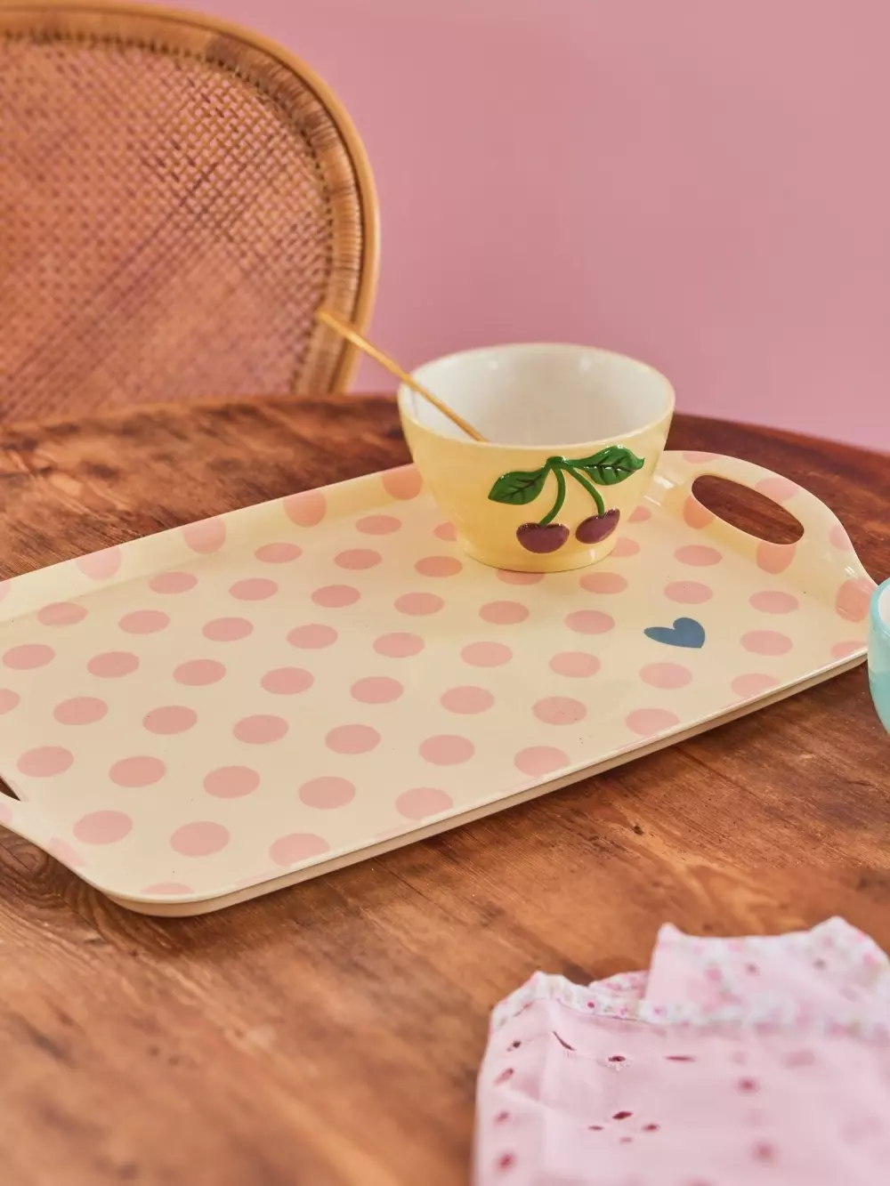 Melaminfat Med Prikker Krem, 5708315256413, METRA-CR, Kjøkken, Melamin- & Treservise, Rice, Melamine Tray with Dots Print - Cream