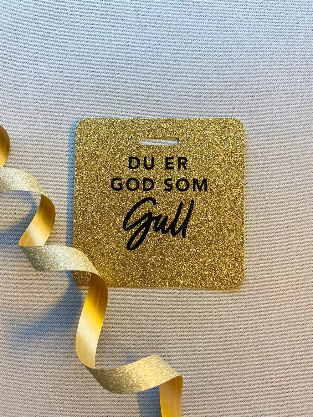 Glittertag God Som Gull, 7073072006211, TC5, Party, Flaskekort & Tags, NORWAY DESIGNstudio, God som gull