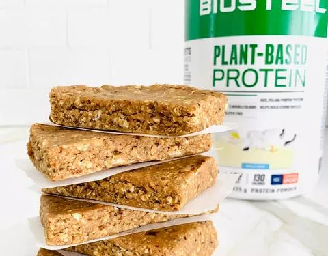 Oatmeal Cookie Dough Protein Bars