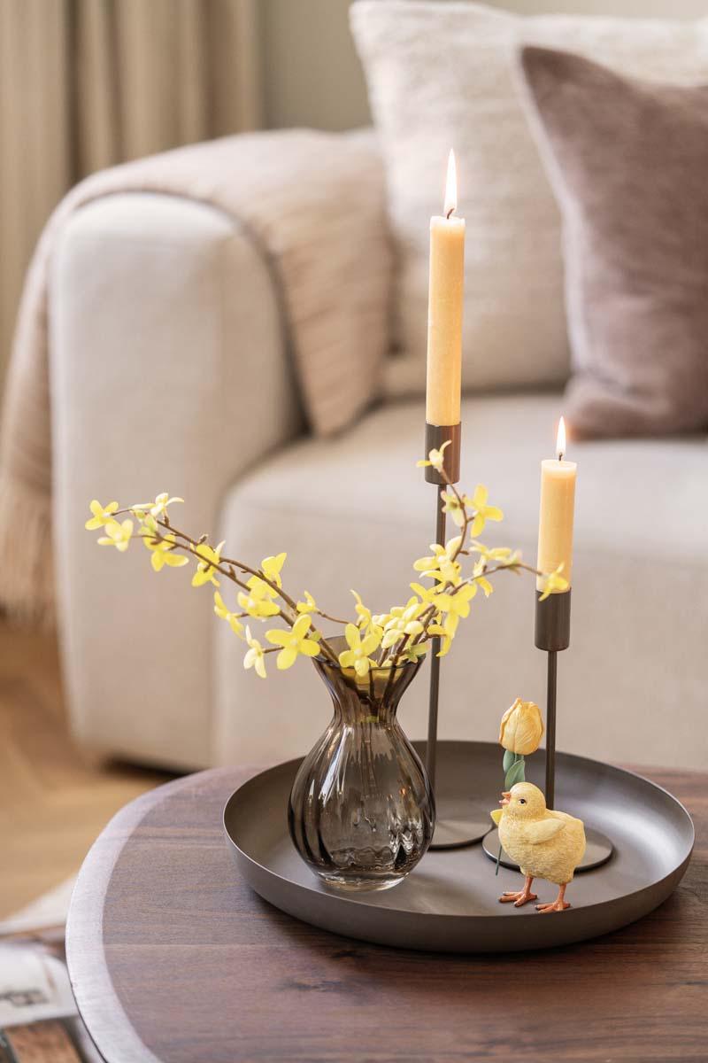Lysfat med vase, tulipan og dekorkylling