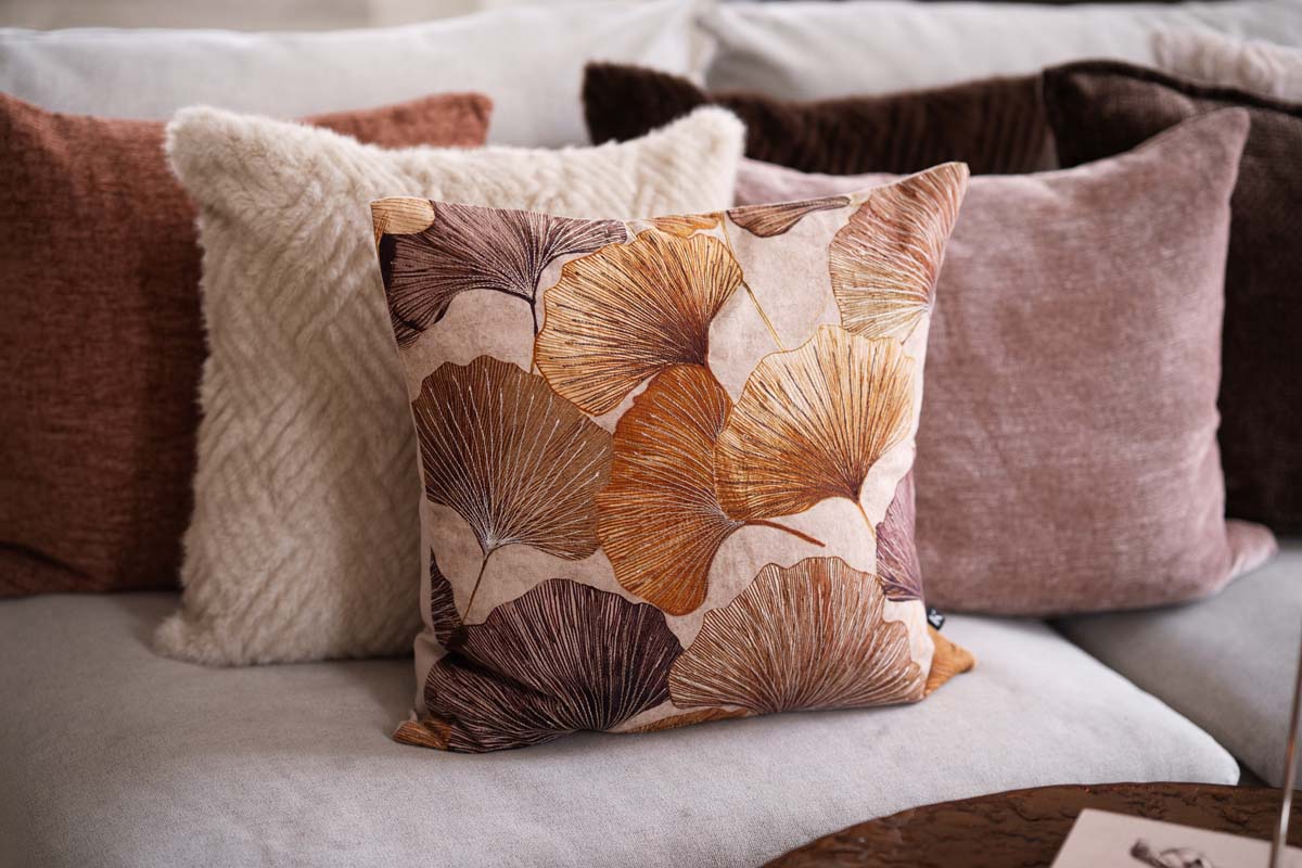 Putekombinasjon med brodert ginkgo