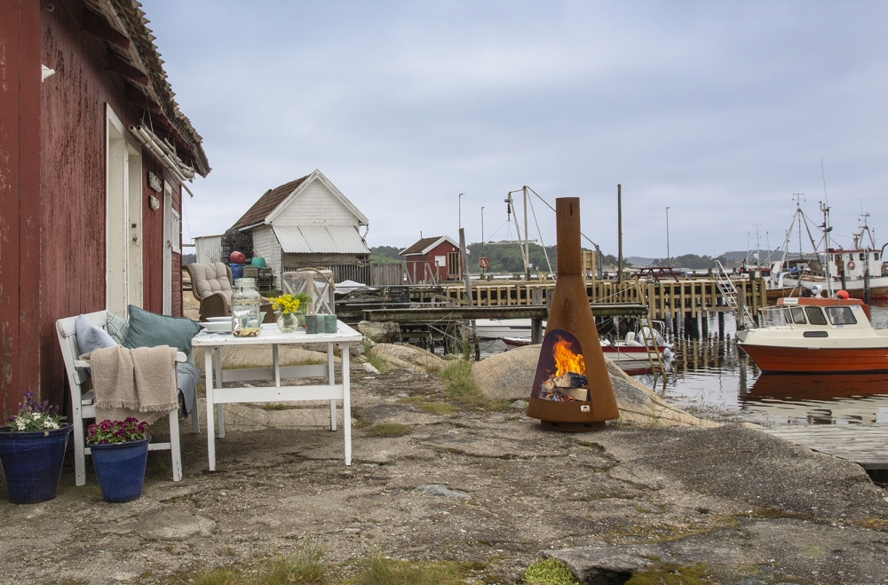 Frøya Jøtul utepeis corten, 148 cm, 7022390484331, 103014, 1 Utepeiser, A Jøtul, 50053294, En utepeis som vil bli et naturlig samlingspunkt i hagen